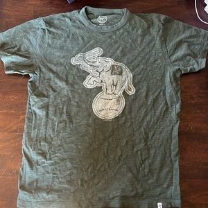 47 Brand Oakland Athletics T-shirt Size Small